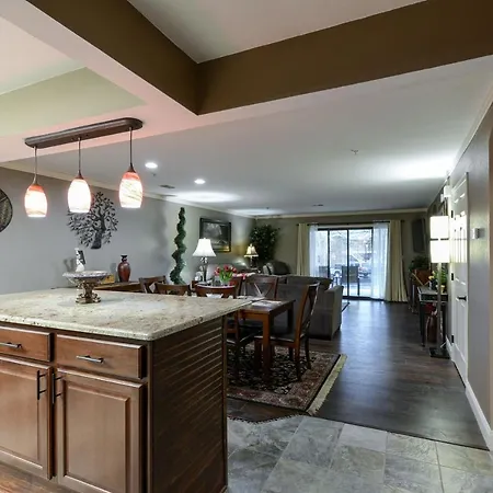 Luxury Condos At Thousand Hills - Heart Of Branson - Beautifully Remodeled - Spacious And Affordable Exterior photo