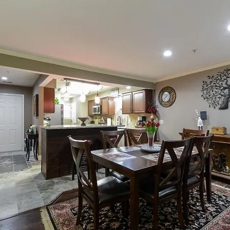 Luxury Condos At Thousand Hills - Heart Of Branson - Beautifully Remodeled - Spacious And Affordable Exterior photo