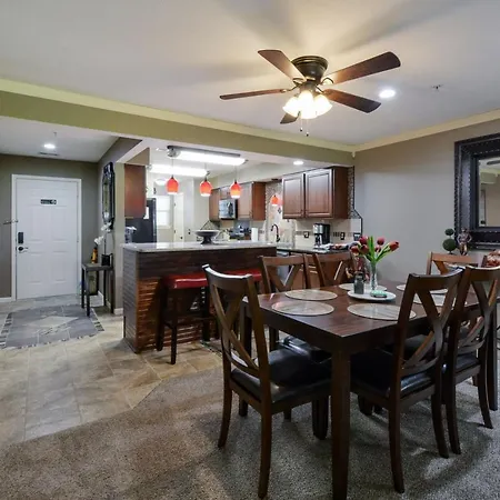 Luxury Condos At Thousand Hills - Heart Of Branson - Beautifully Remodeled - Spacious And Affordable Exterior photo