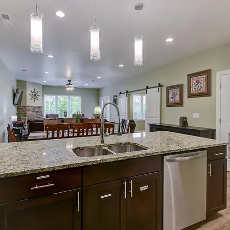 Luxury Condos At Thousand Hills - Heart Of Branson - Beautifully Remodeled - Spacious And Affordable Exterior photo