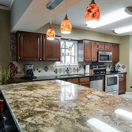 Luxury Condos At Thousand Hills - Heart Of Branson - Beautifully Remodeled - Spacious And Affordable Exterior photo