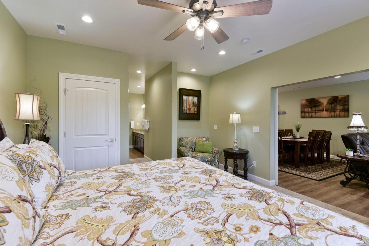 Luxury At Thousand Hills - Heart Of - Beautifully Remodeled - Spacious And Affordable Aparthotel *