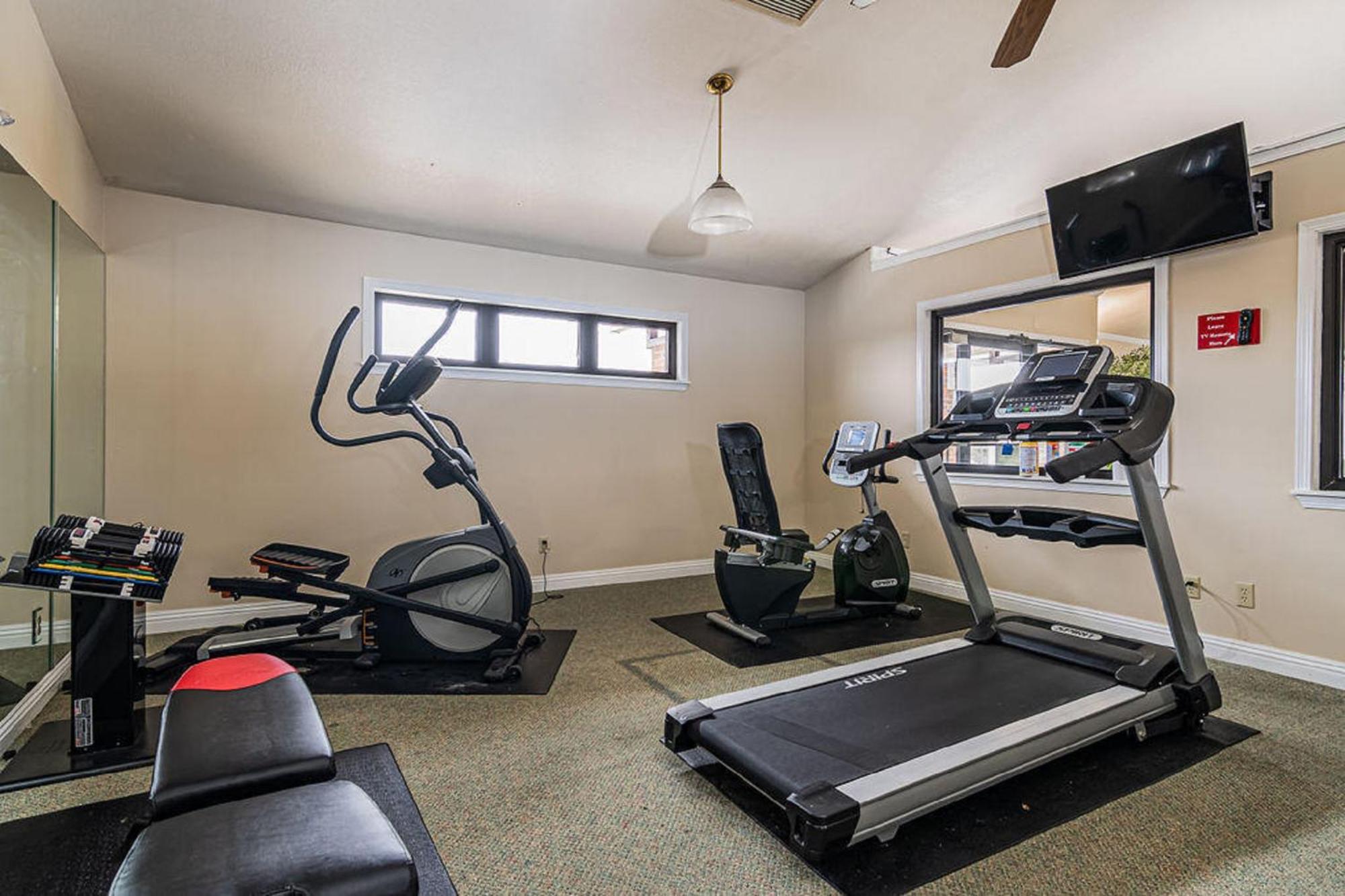 Aparthotel Luxury At Thousand Hills - Heart Of - Beautifully Remodeled - Spacious And Affordable