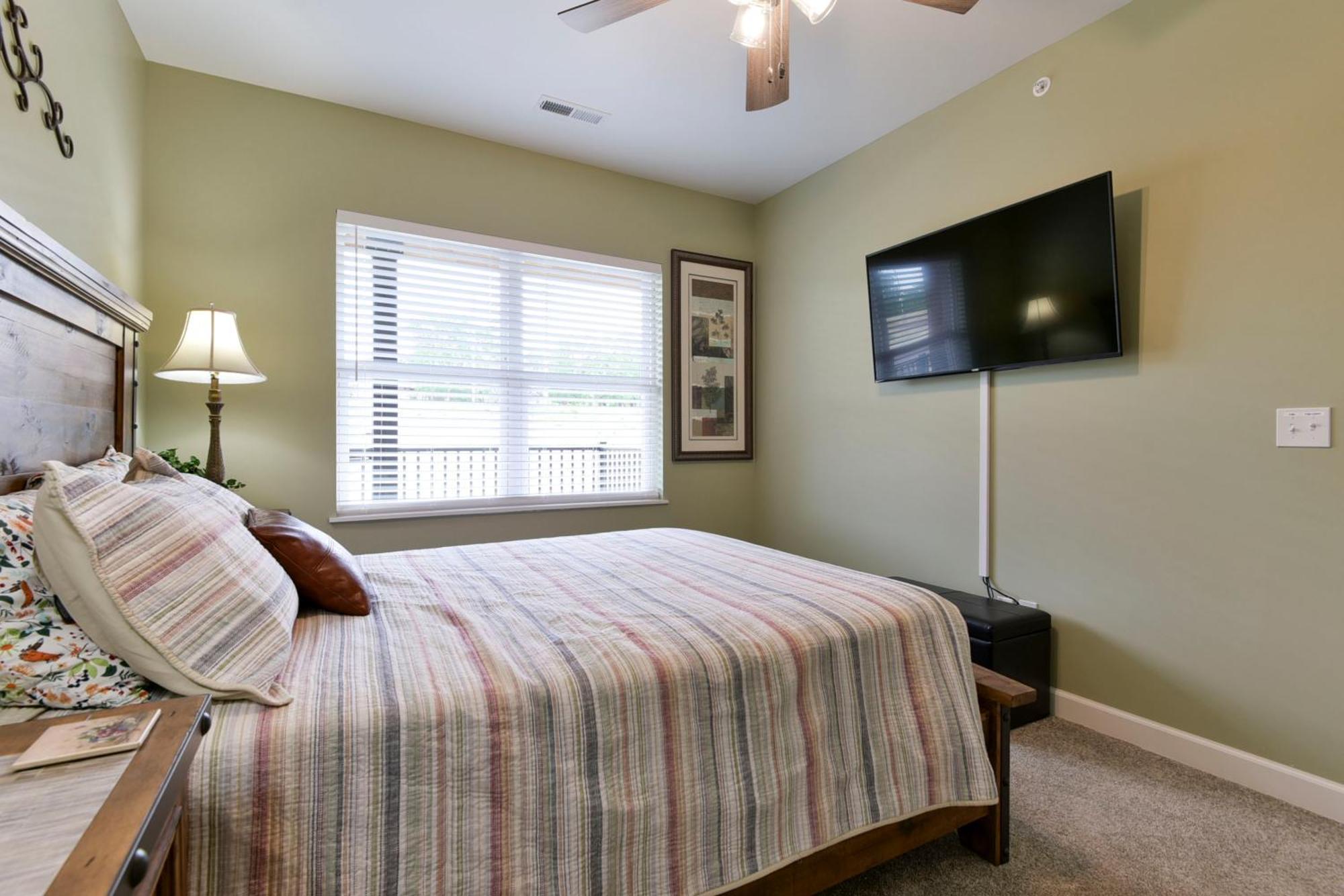 Luxury At Thousand Hills - Heart Of - Beautifully Remodeled - Spacious And Affordable