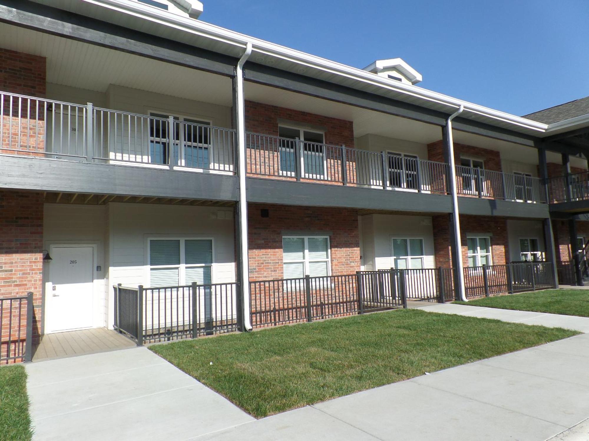 Luxury At Thousand Hills - Heart Of - Beautifully Remodeled - Spacious And Affordable
