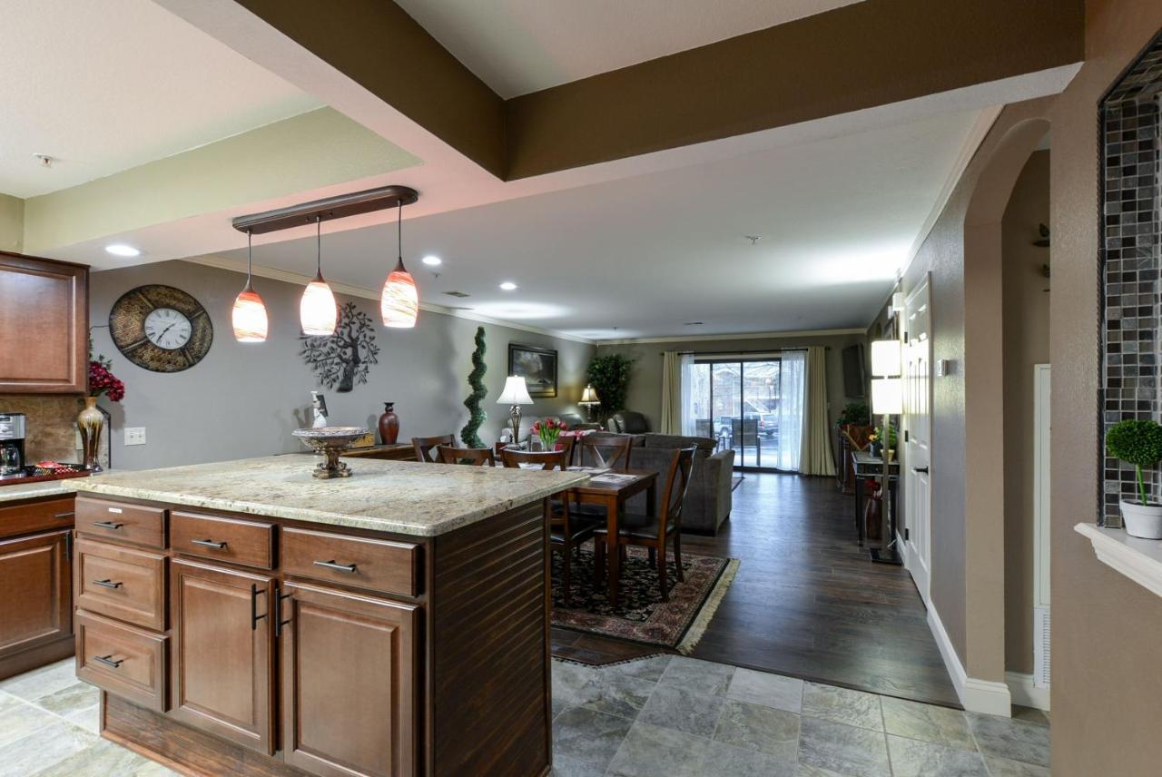 Luxury At Thousand Hills - Heart Of - Beautifully Remodeled - Spacious And Affordable
