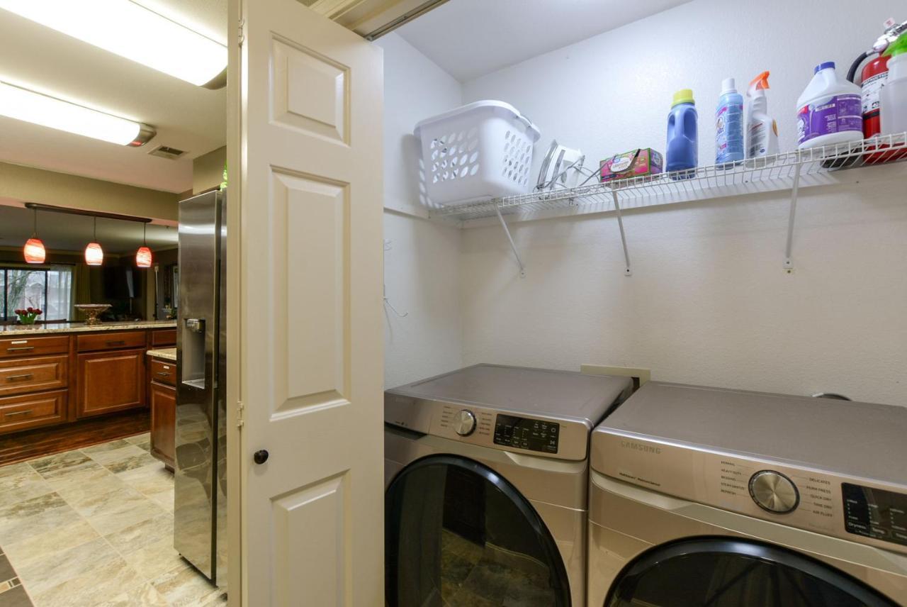 Luxury At Thousand Hills - Heart Of - Beautifully Remodeled - Spacious And Affordable Apartahotel *