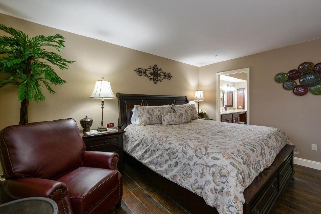 Luxury At Thousand Hills - Heart Of - Beautifully Remodeled - Spacious And Affordable