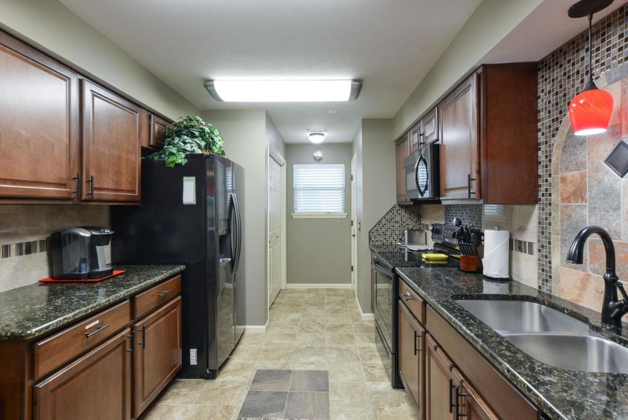 Luxury At Thousand Hills - Heart Of - Beautifully Remodeled - Spacious And Affordable *