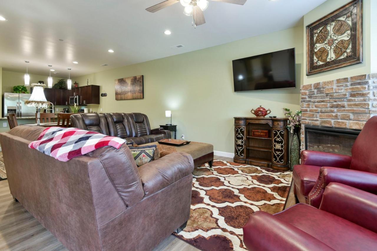 Apartahotel Luxury At Thousand Hills - Heart Of - Beautifully Remodeled - Spacious And Affordable