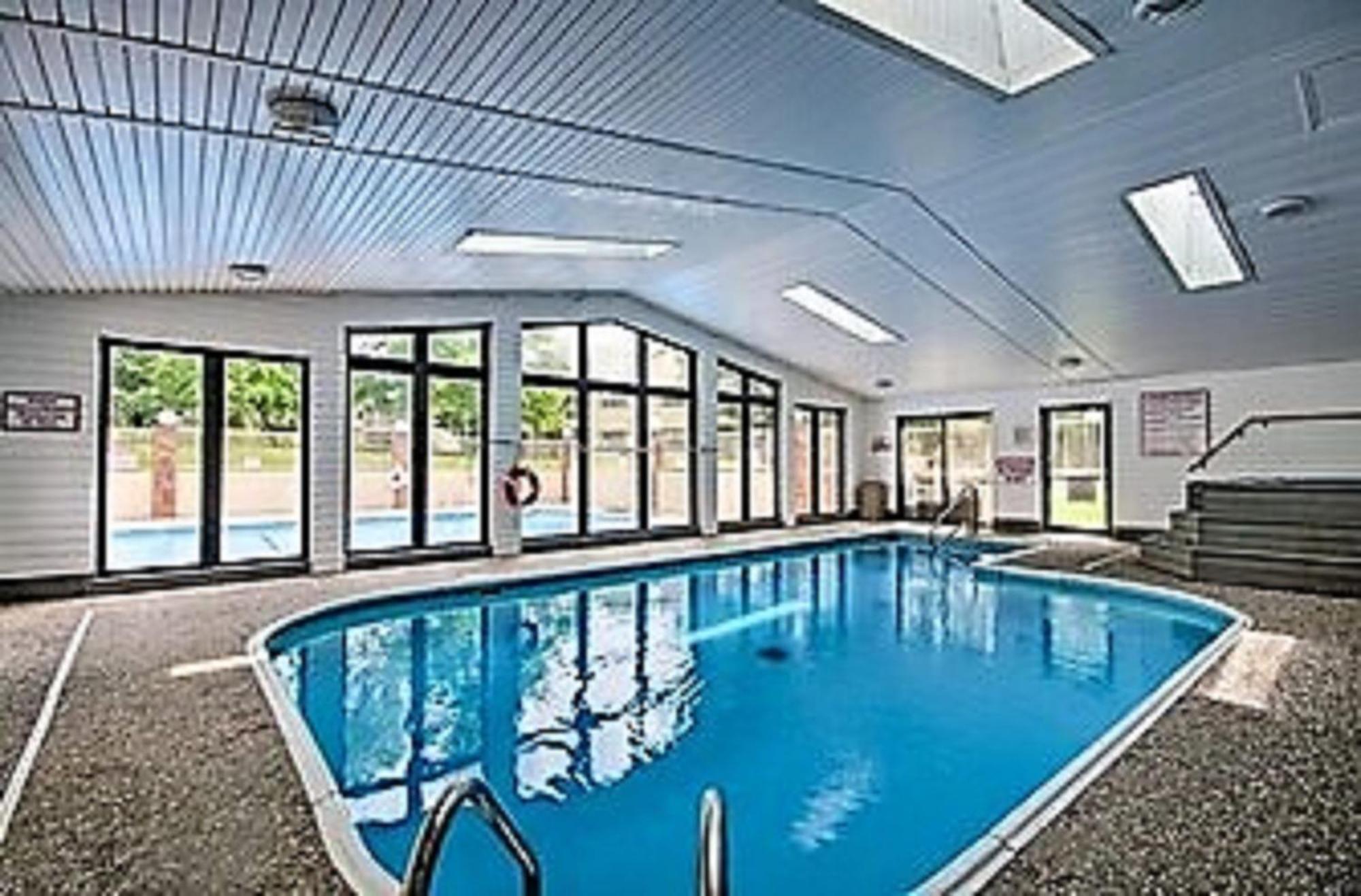 Apartahotel Luxury At Thousand Hills - Heart Of - Beautifully Remodeled - Spacious And Affordable Branson