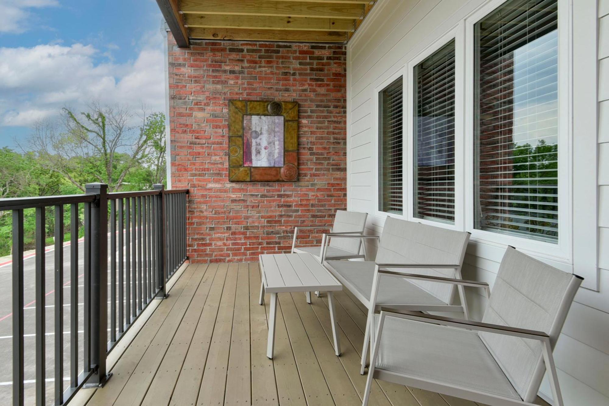 Apartahotel Luxury At Thousand Hills - Heart Of - Beautifully Remodeled - Spacious And Affordable Branson