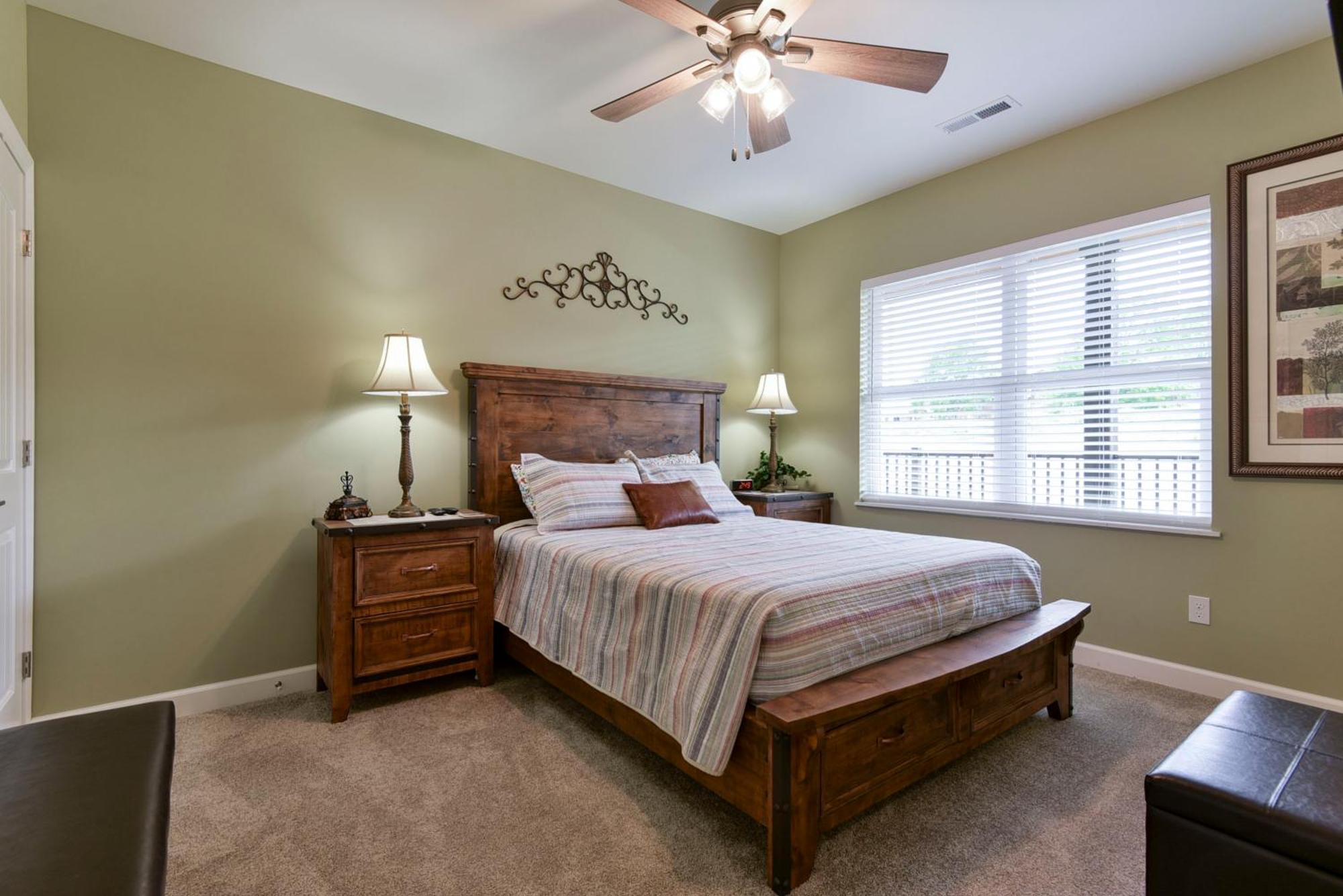 Luxury At Thousand Hills - Heart Of - Beautifully Remodeled - Spacious And Affordable Apartahotel *