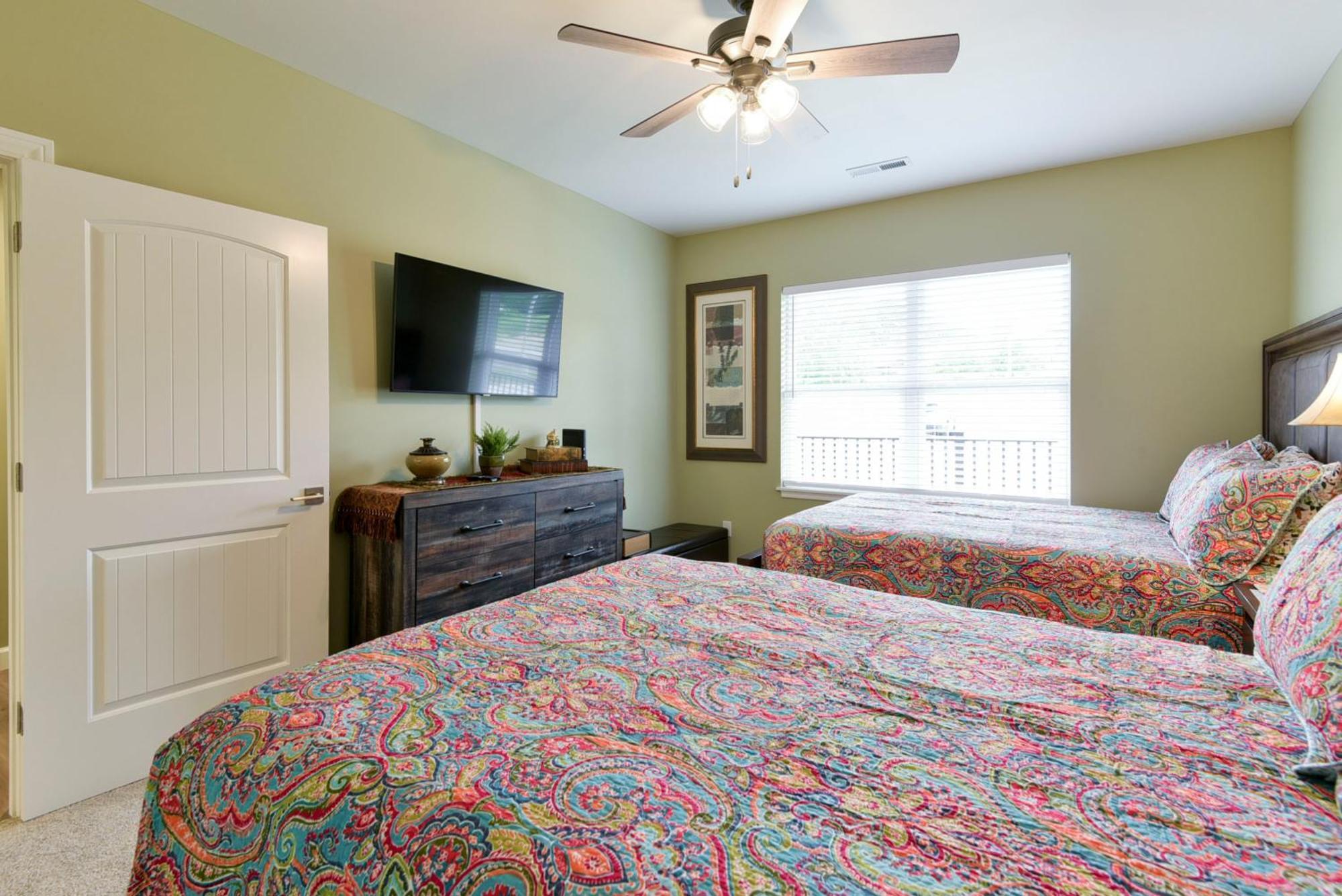 Apartahotel Luxury At Thousand Hills - Heart Of - Beautifully Remodeled - Spacious And Affordable Branson